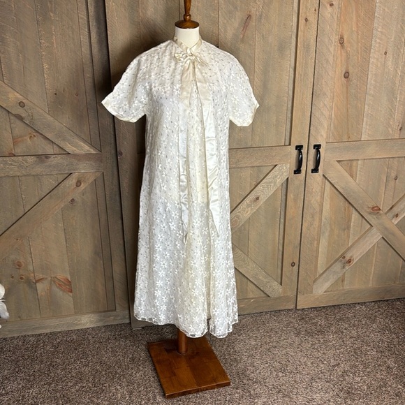 Vintage Kamore peignoir / robe - Picture 2 of 11